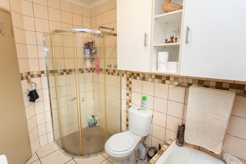 2 Bedroom Property for Sale in Ferndale Western Cape